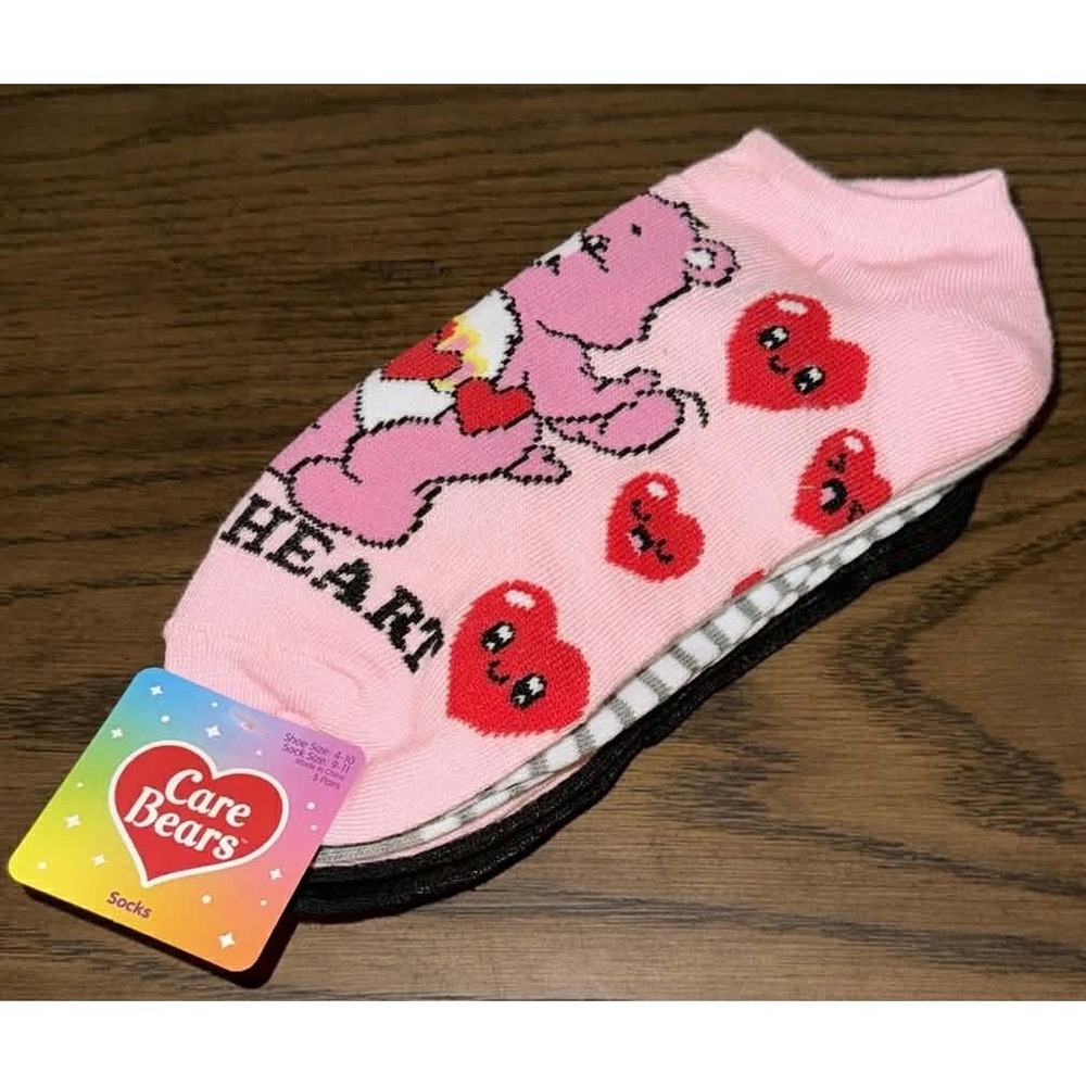 Care Bears Hearts Love Womens Juniors Ankle Socks 5 Pairs Size 4-10 5 Pairs